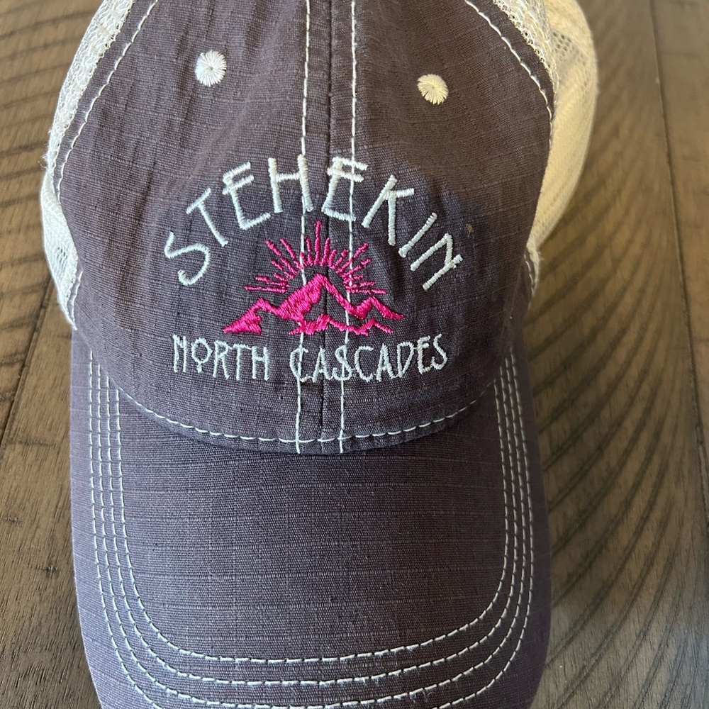 Brown and Pink Stehekin Cap